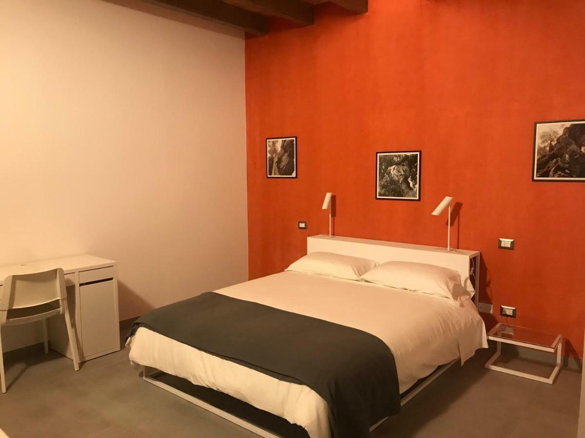 ホテル La Casa Di Raffaele マテーラ エクステリア 写真